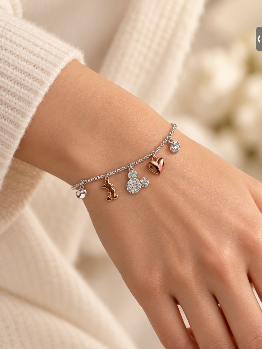 DISNEY: Charm Bracelet with Sparkling Accents